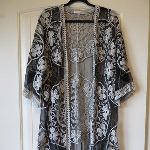 Boutique Woven Heart Lace Cardigan Black & Cream One Size